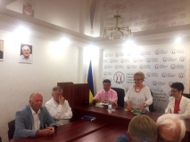 Олійник Віктор Васильович – доктор пед. наук, професор, член Президії НАПН України, ДВНЗ “Університет менеджменту освіти” НАПН України, радник ректора; Філіпчук Георгій Георгійович – доктор пед. наук, професор, дійсний член НАПН України, Голова Конгресу української інтелігенції, перший заступник Голови Всеукраїнського товариства “Просвіта” імені Тараса Шевченка; Лавріненко Олександр Андрійович – доктор пед. наук, професор; Ничкало Нелля Григорівна – доктор пед. наук, професор, член Президії НАПН України, академік-секретар Відділення професійної освіти і освіти дорослих.